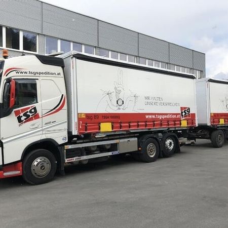 LKW mit Hänger